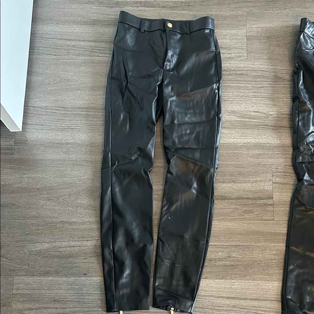 Zara Men's Sleek Black Pants